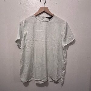 🖤 LAST CHANCE SALE! 🖤 BR Classic Essential Silk Tee